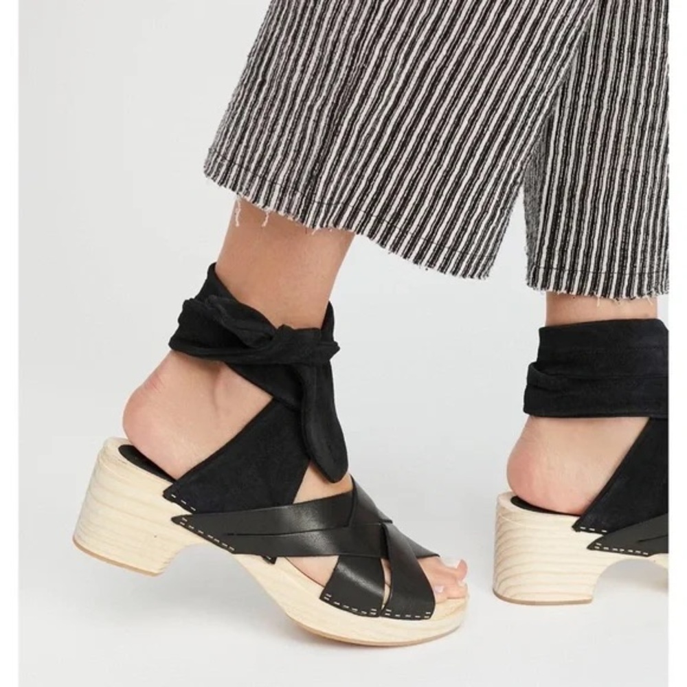 Free People Emmy Black Suede Leather Wrap Around Wooden Clog Heels Size 38